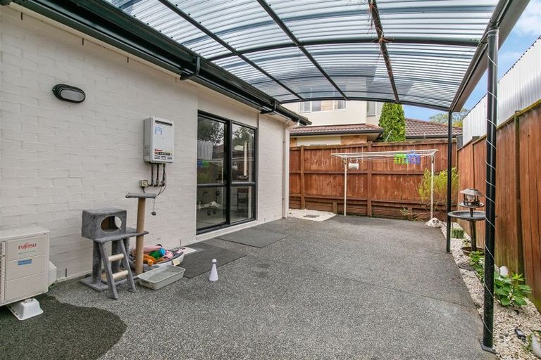 Photo of property in 27 Coachman Drive, Flat Bush, Auckland, 2016