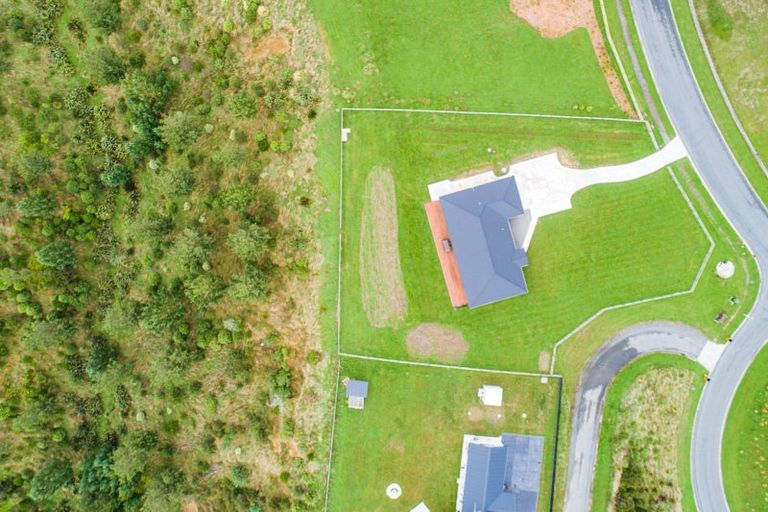 Photo of property in 117 Kingsdale Park Drive, Aokautere, Palmerston North, 4471