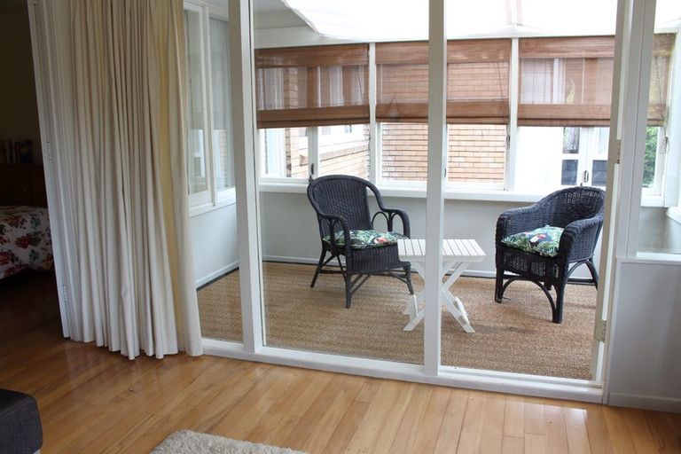 Photo of property in 2/24 Brook Street, Milford, Auckland, 0620