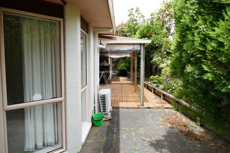 Photo of property in 52 Meadowland Drive, Somerville, Auckland, 2014