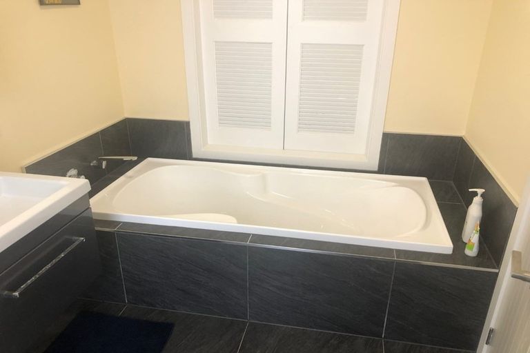 Photo of property in 80 Cedarwood Street, Woodridge, Wellington, 6037