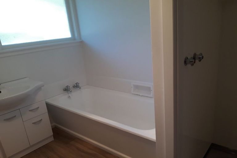 Photo of property in 63 Woodbury Street, Russley, Christchurch, 8042