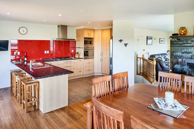 Photo of property in 12 Dornoch Place, Papakowhai, Porirua, 5024