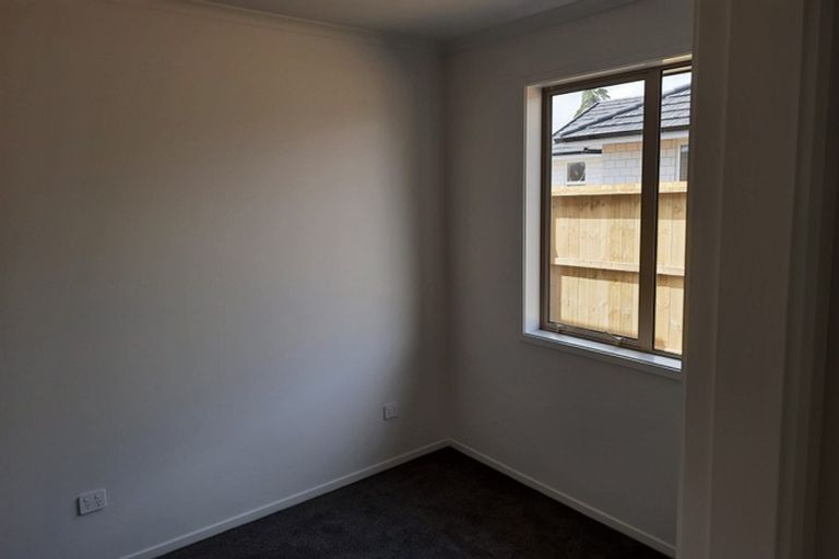 Photo of property in 91 Kaurinui Crescent, One Tree Point, 0118