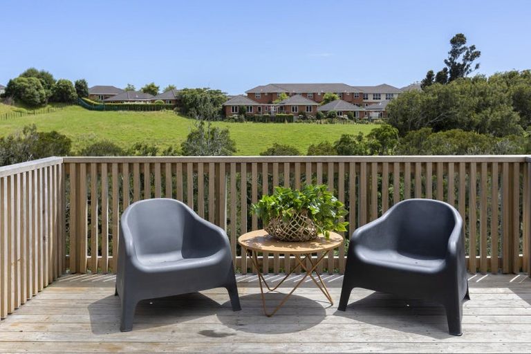 Photo of property in 60 Cyrus Street, Whalers Gate, New Plymouth, 4310