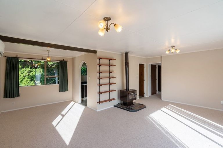 Photo of property in 4 Buckley Grove, Paraparaumu, 5032