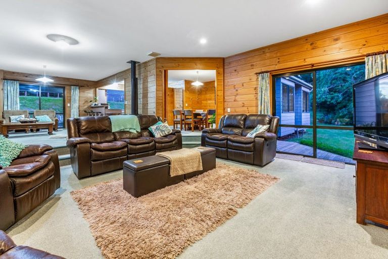 Photo of property in 1142 Moonshine Road, Judgeford, Porirua, 5381