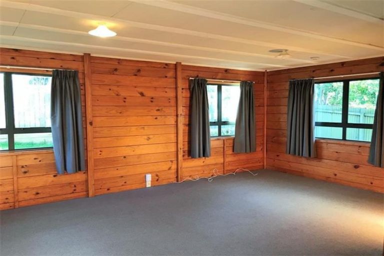 Photo of property in 69 Glenview Road, Glen Eden, Auckland, 0602