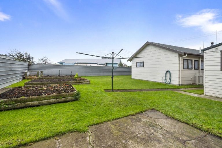 Photo of property in 21 Railway Road, Bunnythorpe, Palmerston North, 4478