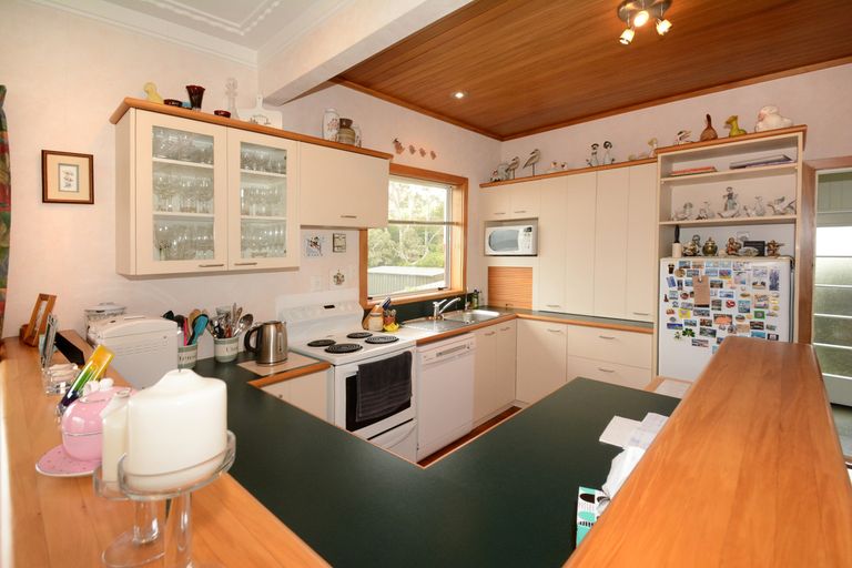 Photo of property in 17 Roebuck Rise, Broad Bay, Dunedin, 9014