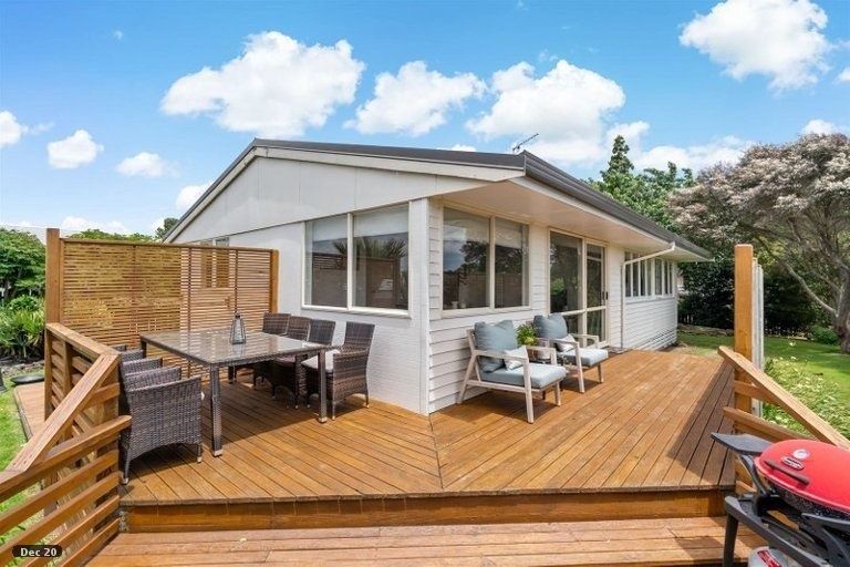 Photo of property in 8 Tawa Place, Waiuku, 2123