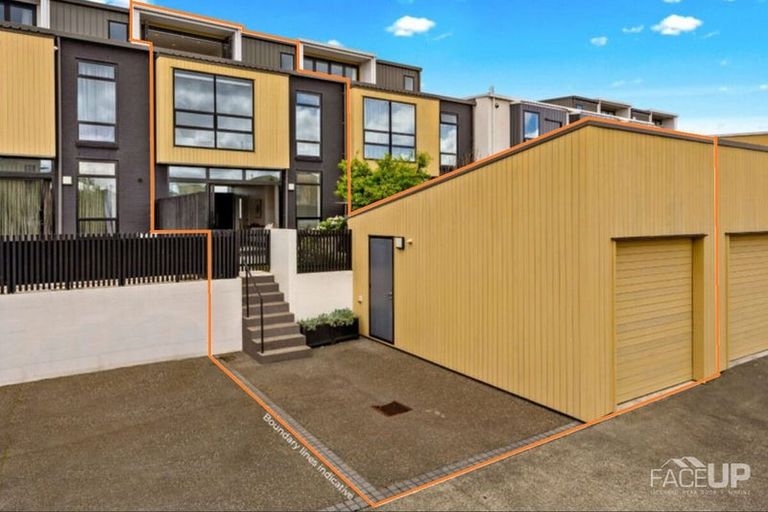 Photo of property in 254 Hobsonville Point Road, Hobsonville, Auckland, 0616