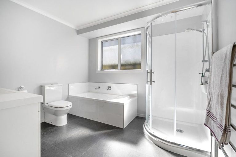 Photo of property in 163 Ballintoy Park Drive, Welcome Bay, Tauranga, 3175