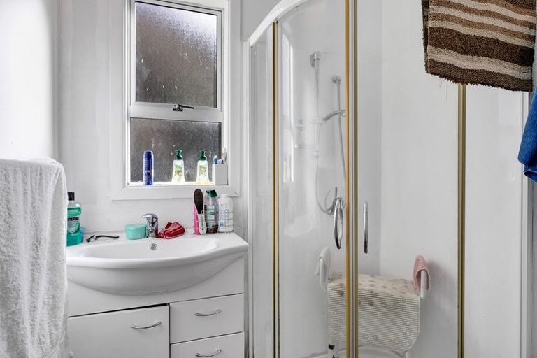 Photo of property in 20 Riemenschneider Street, Manaia, 4612