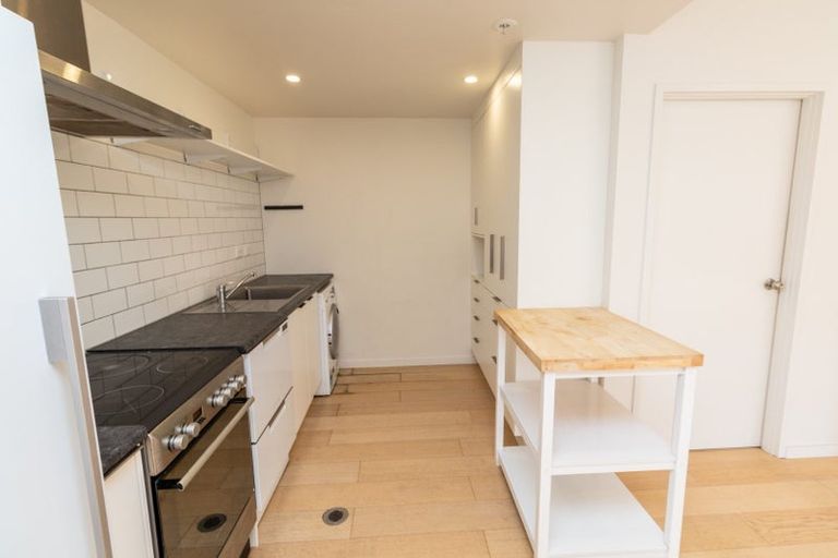 Photo of property in Quantum On Thorndon Quay, 5/163d Thorndon Quay, Pipitea, Wellington, 6011