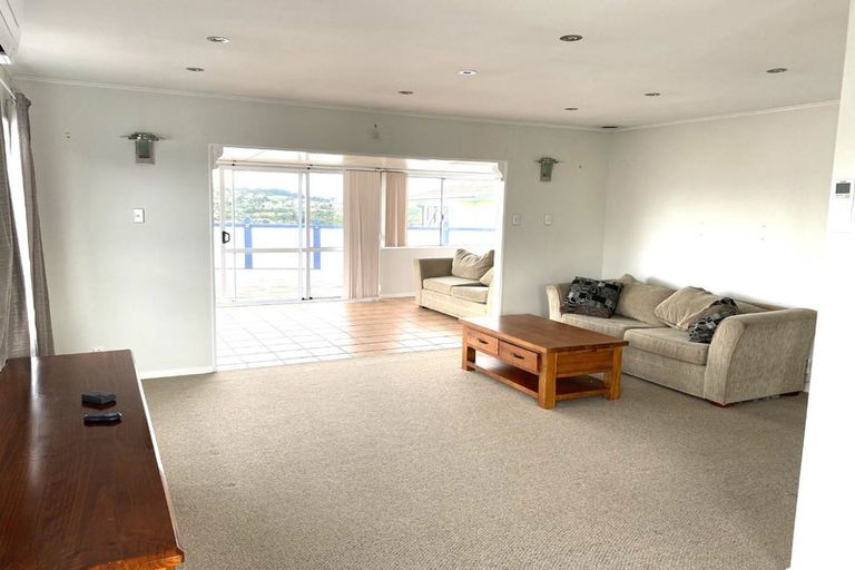 Photo of property in 14 Maracas Crescent, Grenada Village, Wellington, 6037