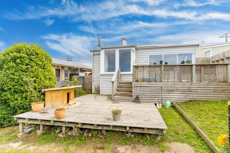 Photo of property in 17 Peel Street, Mornington, Dunedin, 9011
