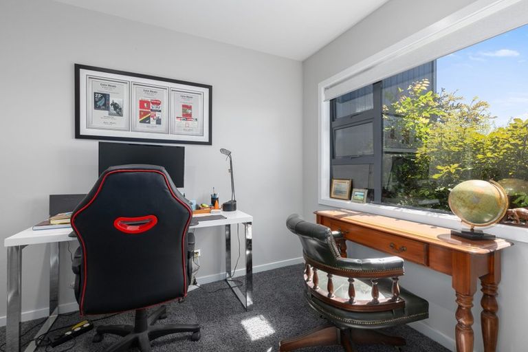 Photo of property in 154 Endeavour Drive, Whitby, Porirua, 5024