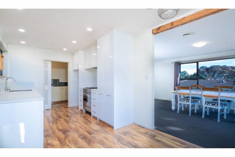 Photo of property in 4 Kellett Road, Ranui, Auckland, 0612