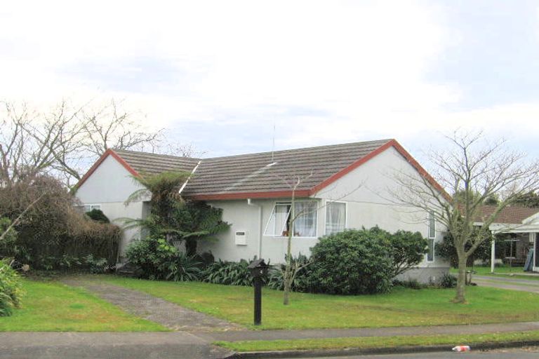 Photo of property in 6 Kentucky Crescent, Nawton, Hamilton, 3200