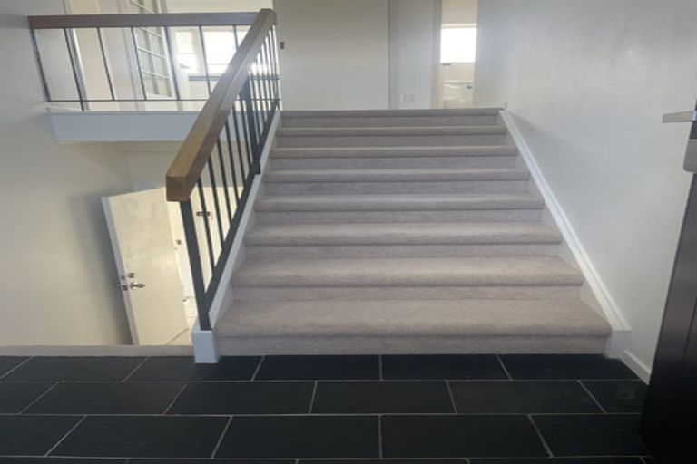 Photo of property in 27 Eban Avenue, Hillcrest, Auckland, 0627