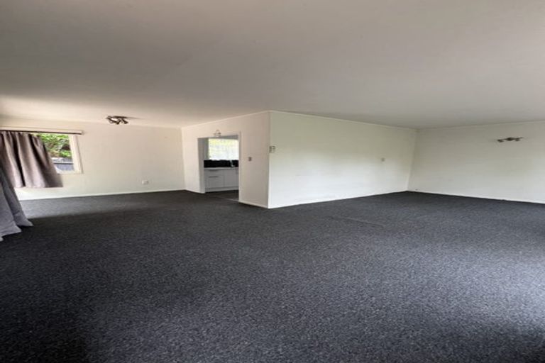 Photo of property in 38 Neal Avenue, Glenfield, Auckland, 0629