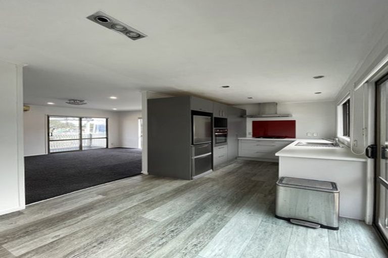 Photo of property in 3 Duckworth Road, Papakura, 2110