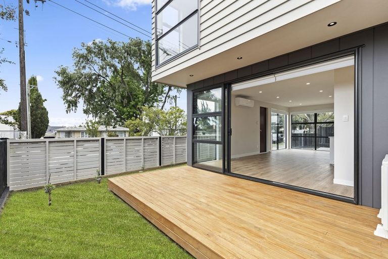 Photo of property in 8/8 Bagnall Avenue, Point England, Auckland, 1072