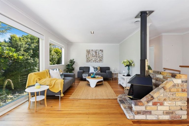 Photo of property in 6 Mckenzie Avenue, Arkles Bay, Whangaparaoa, 0932