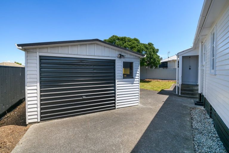 Photo of property in 34 Clyde Crescent, Roslyn, Palmerston North, 4414