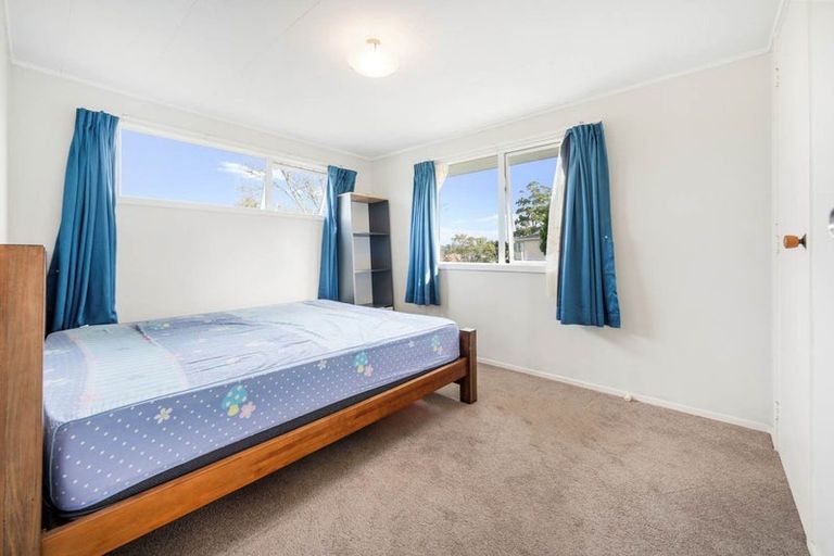 Photo of property in 29 Cyril Crescent, West Harbour, Auckland, 0618