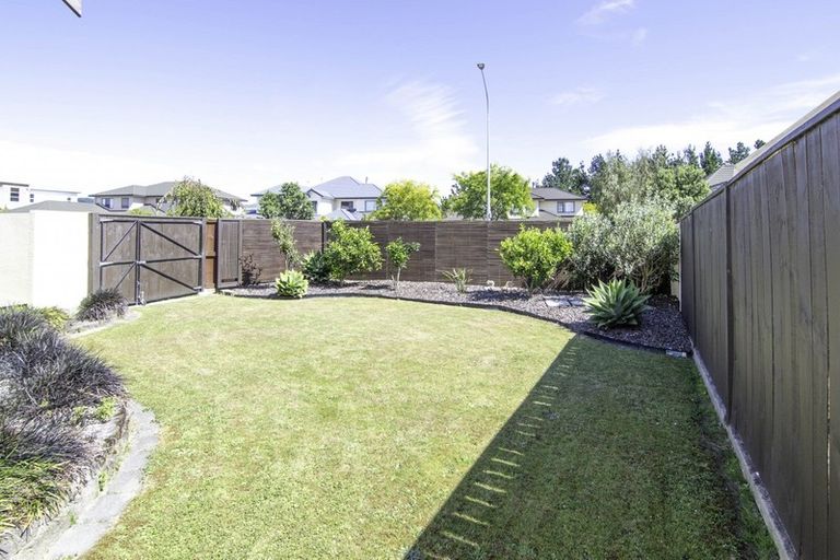 Photo of property in 119 Pacific Drive, Fitzherbert, Palmerston North, 4410