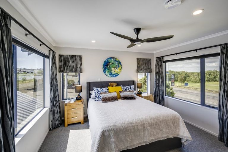 Photo of property in 69 Meeanee Quay, Westshore, Napier, 4110