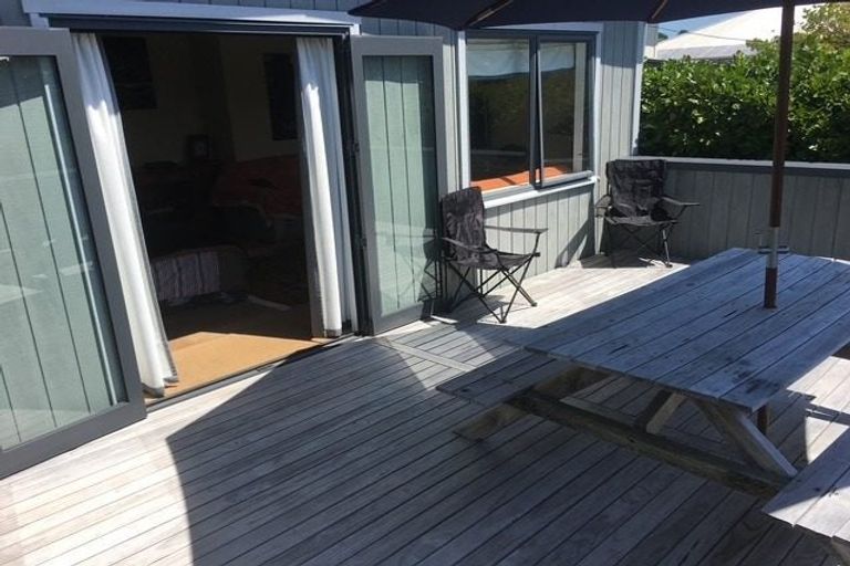 Photo of property in 6 Te Ara Road, Pukerua Bay, 5026
