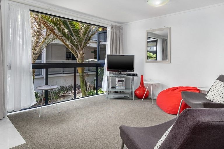 Photo of property in Atlas Apartments, 17/49 Maunganui Road, Mount Maunganui, 3116
