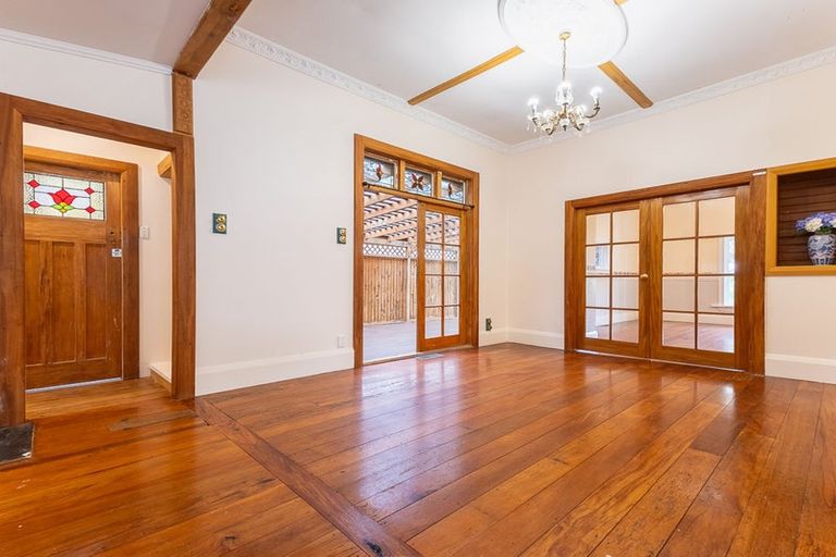 Photo of property in 10 Domain Road, Otaki, 5512