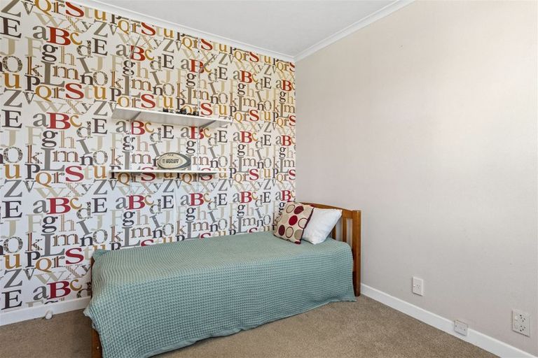 Photo of property in 15 Pemberton Crescent, Greerton, Tauranga, 3112