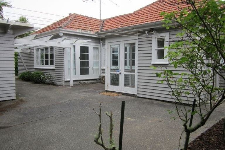 Photo of property in 3 Jalna Avenue, Khandallah, Wellington, 6035