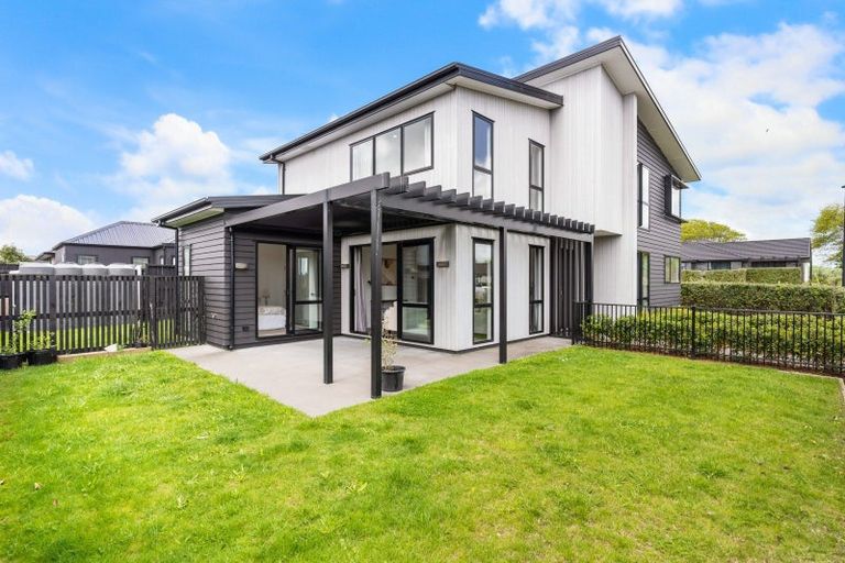 Photo of property in 1 Wesleyan Street, Paerata, 2124