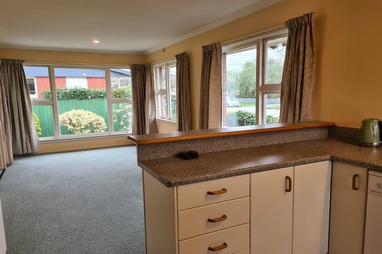 Photo of property in 12 Clouston Street, Saint Martins, Christchurch, 8022