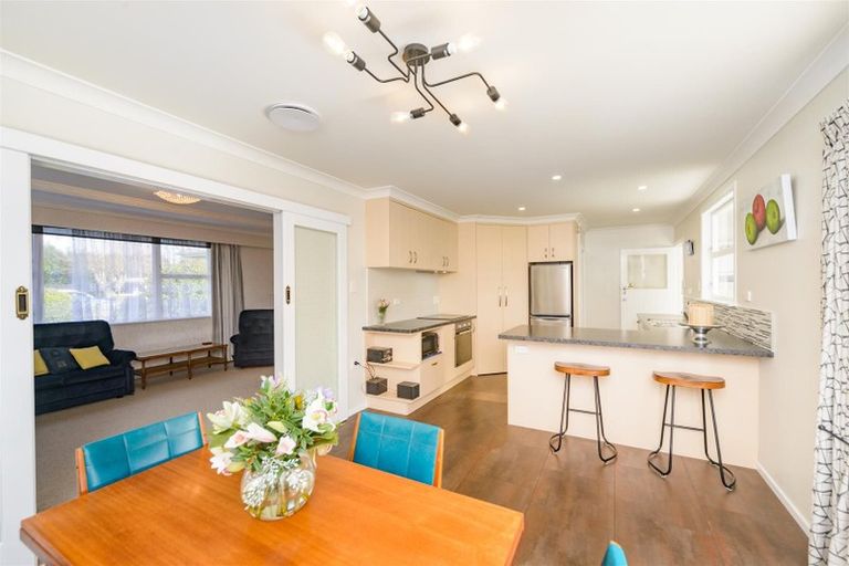 Photo of property in 10 Bond Street, Marton, 4710