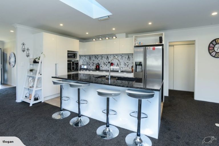 Photo of property in 47 Kapiti Drive, Poraiti, Napier, 4112