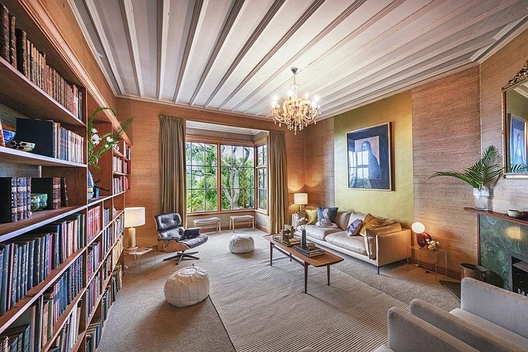 Photo of property in 128 Ohiro Road, Brooklyn, Wellington, 6021