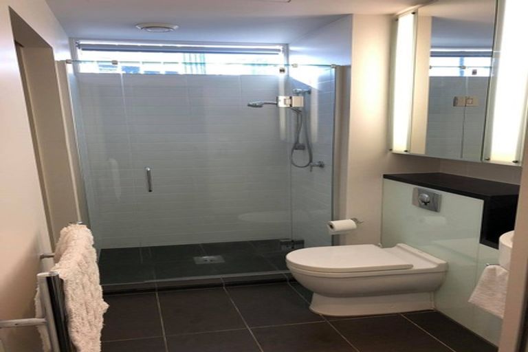 Photo of property in Summit Apartments, 4/184 Molesworth Street, Thorndon, Wellington, 6011