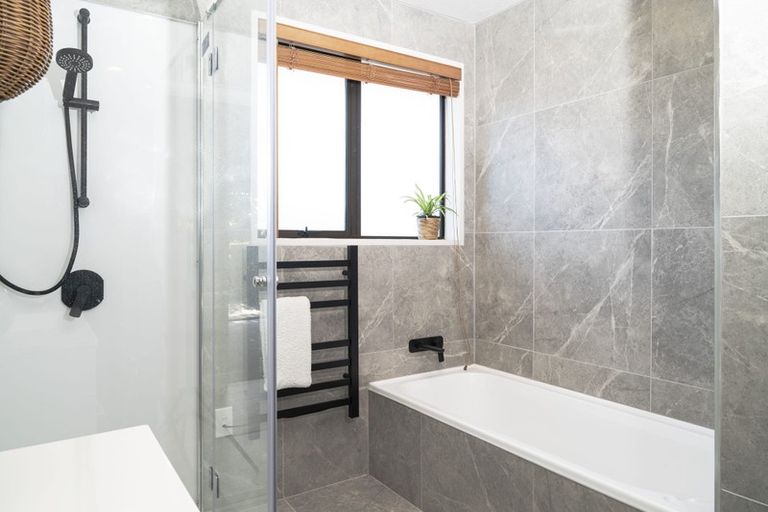 Photo of property in 10 Ludlow Place, Parklands, Christchurch, 8083