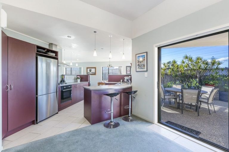 Photo of property in 139 Flanshaw Road, Te Atatu South, Auckland, 0610