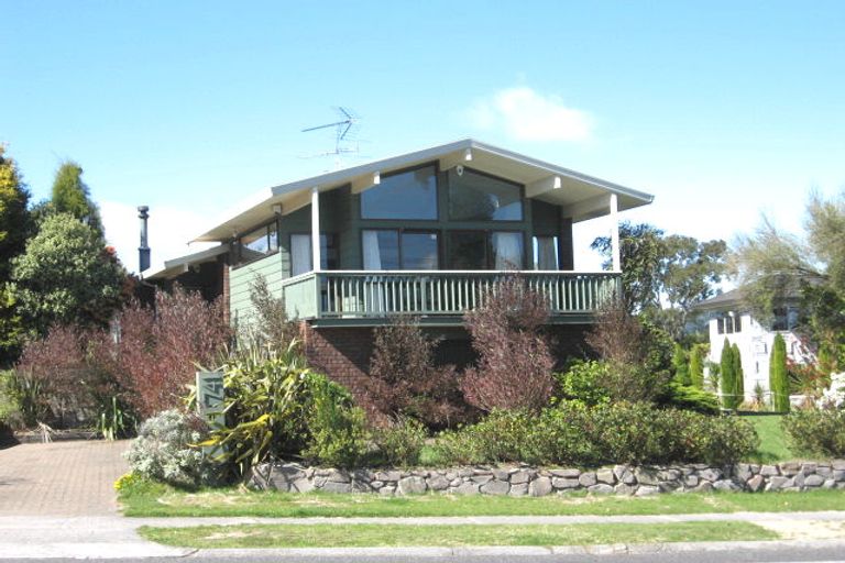 Photo of property in 741 Acacia Bay Road, Acacia Bay, Taupo, 3330