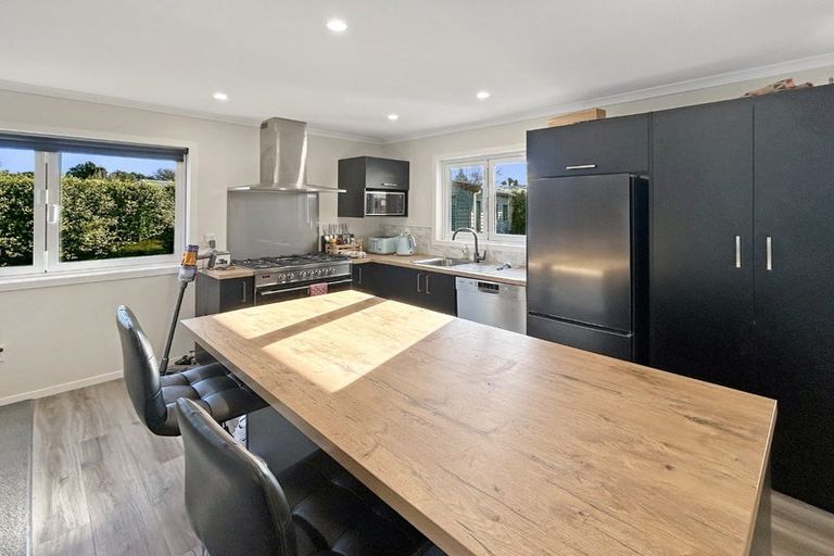Photo of property in 25 Old Coach Road South, Otaki Beach, Otaki, 5512