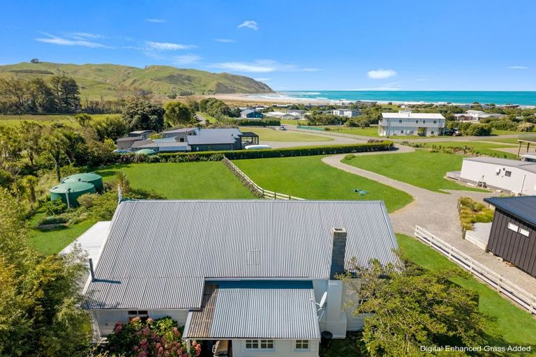 Photo of property in 4c Shoal Beach Road, Aramoana, Omakere, 4271