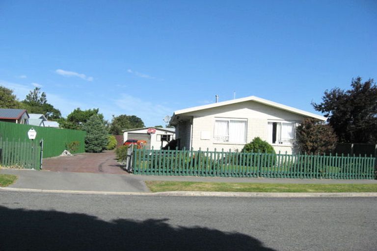 Photo of property in 14 Raymond Road, Bromley, Christchurch, 8062